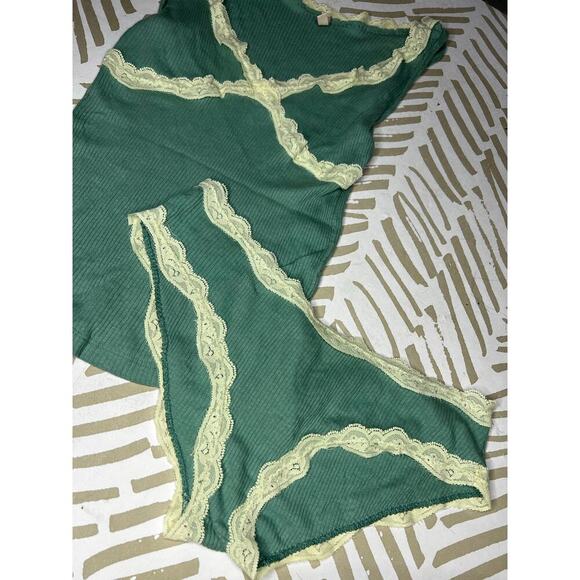 Vintage Dream in Pink Set with lace details Size Medium - Picture 2 of 6